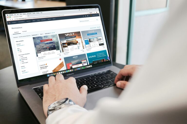 E-commerce specialist